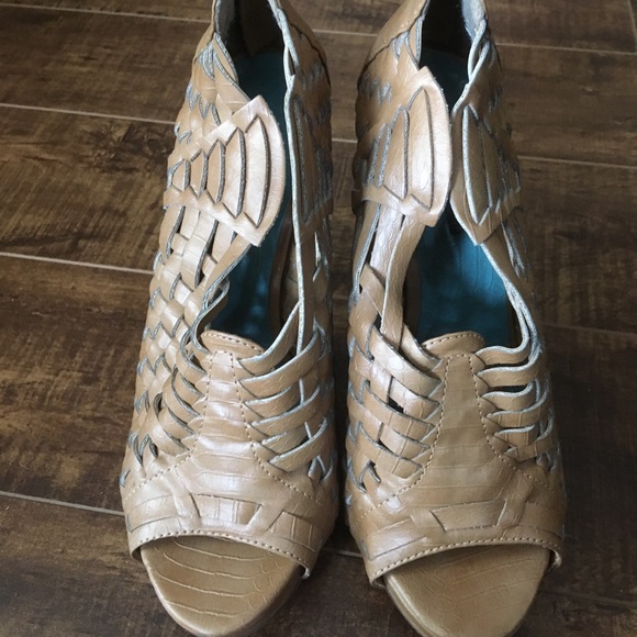 Brown leather peep toe high heels bootie - Picture 2 of 4